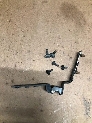 02-13 Escalade EXT Avalanche Cama Derecha Caja de Herramientas Tapa de Almacenamiento Bisagras ÚNICA BISAGRA Foto 1 de 4