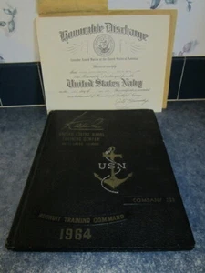 VINTAGE 1964 KEEL US NAVAL TRAINING CENTER NAVY YEAR BOOK RECRUIT COMPANY 226 - Picture 1 of 9