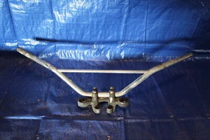 1977 Kawasaki KE175 FORKS UPPER TRIPLE TREE CLAMP HANDLEBARS - Picture 1 of 7
