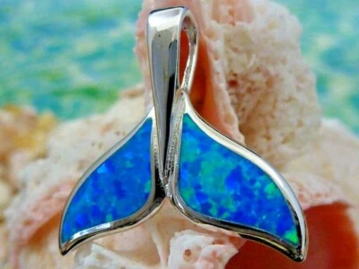 Pingente de prata esterlina lindamente trabalhado baleia fluke (cauda) deslizante incrustado opala - Imagem 1 de 2