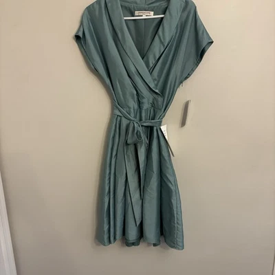 NWT Size 12 Evan Picone Womens Green Faux Wrap Dress Belted V Neck Dressy NEW - Image 1 of 4