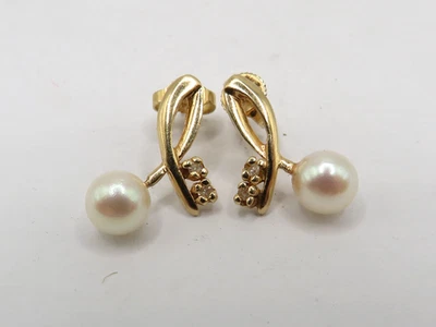 LADIES PAIR of 14k YELLOW GOLD AKOYA CULTURED PEARL EARRINGS w 4 S.C DIAMONDS - Image 1 of 4