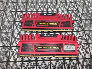 CORSAIR VENGEANCE DDR3 - 8GB (2x4GB)  PC3-12800, 1600MHz, RED RAM / MEMORY - Picture 1 of 3