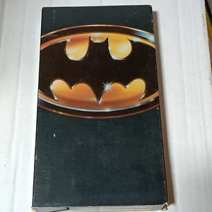 Batman VHS 1989 Michael Keaton Jack Nicholson - Picture 1 of 3