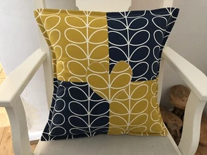Designer Orla Kiely Ocker & Marine Applikation Herz Kissen 17". - Schönes Geschenk! - Bild 1 von 3