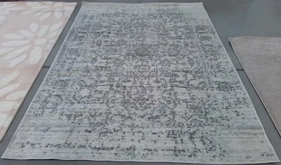 Alfombra Mancha Trasera PLATA/MARFIL 6'-7" X 9'-2", Precio Reducido 1172770074 MAD603G-6 Foto 1 de 4