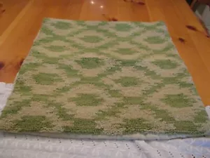 Michaelian Home Wool Hand Hooked 20" Pillow Cover Ikat Diamond Pistachio Grn EUC - Picture 1 of 7