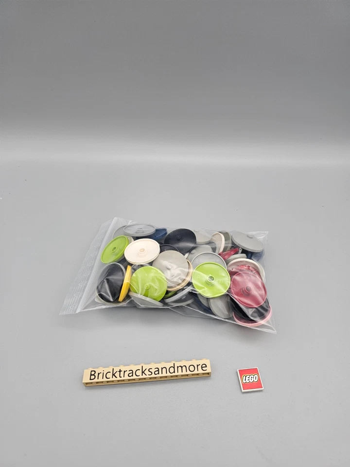 Lego® 3960 Dish 4 x 4 Inverted (Radar) with Solid Stud Konvolut 70g ca. 50 Stk - Bild 1 von 1