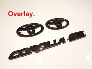 NEW Gloss Black OVERLAY EMBLEM Fit 2020-2022 TOYOTA COROLLA SE PT948-02201-02 - Foto 1 di 7
