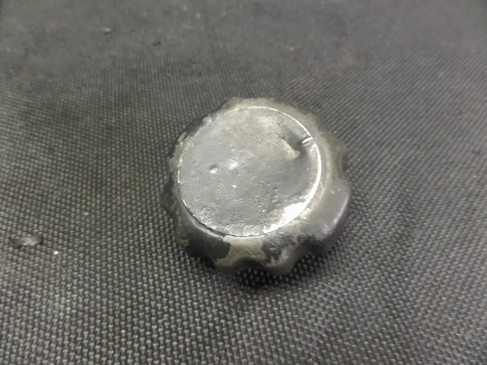 1985 年 HONDA SHADOW VT700C 冷却加热器颈帽 — 第 1/1 张图片