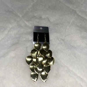 Earrings-Dangling - Picture 1 of 4