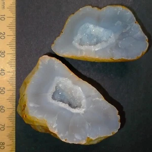 Chalcedony Agate Geode two pieces pair with Druzy Quartz crystal cave 508ct - Picture 1 of 5