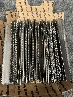 PIEZAS HOJA SIERRA CINTA USADAS LOTE GRANDE - Tiras Metal 8" Foto 1 de 4