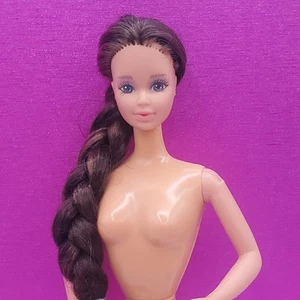 Muñeca Barbie Jewel Secrets Whitney. Todos los problemas mostrados en fotos, leer descripción  - Imagen 1 de 17