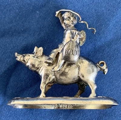 Miniatura Querubín Alado Montando Un Cerdo Látigo Bolsa de Dinero Martin Mayer Plata Alemana Foto 1 de 4