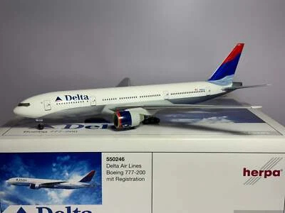 Herpa 1:200 Delta Air Lines Boeing 777-200 N863DA Colores en Movimiento 550246 Foto 1 de 2