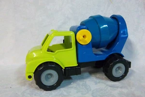 Battat Lift Cab Cement Mixer Turning 12x6" Heavy Duty Plastic Toy - Picture 1 of 5
