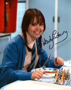 Television Autograph: WENDY PADBURY (Crossroads) Signed Photo - Bild 1 von 1