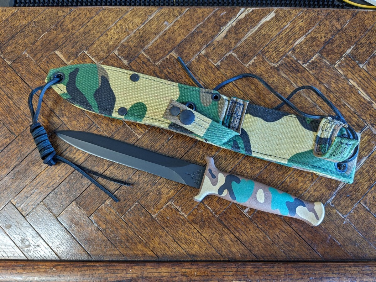 Gerber Collectible Vintage Factory Manufactured Fixed Blade Gerber Collectible Vintage Factory Manufactured Fixed Blade