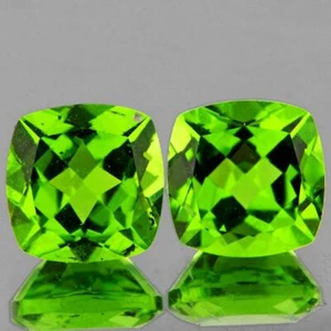 Green Peridot Cushion 8.00 mm 2 pieces, Flawless-VVS, Natural Loose Gemstone - Picture 1 of 2
