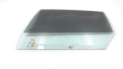 00-08 Jaguar S-Type R - задняя левая сторона привода - стекло окна двери OEM Б/У XR82484 - Изображение 1 из 4