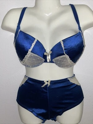 Vtg Second Skin Satin Bra & Panties Set Sissy Shiny Panty 32C Lace - Image 1 of 4