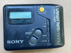 Sony Walkman SRF-M45 Mega Bass FM/AM Radio 1991 Made In Japan - Bild 1 von 7