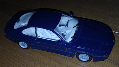 BMW 850i alpina B12 5 Litres coupé E31 V12 REVELL 1/24 blu voiture DTM 1990 - Photo 1/4