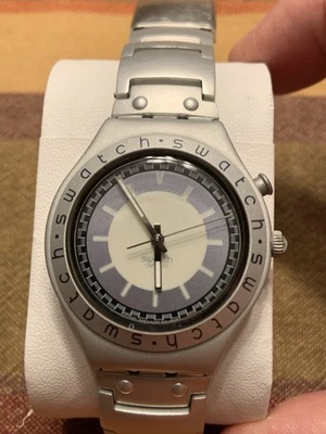 Reloj Swatch Irony Aluminio Zebah YGS9000. Se enciende 💡Batería nueva. Juegos y carreras Foto 1 de 4
