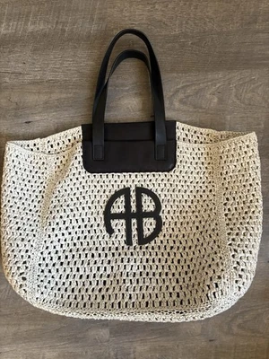 Bolso de Mano Anine Bing Paja Beige y Negro Foto 1 de 4