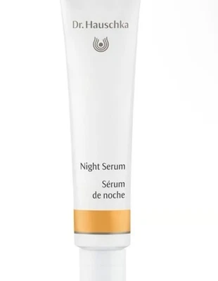 ¡NUEVO! Suero nocturno revitalizante Dr. Hauschka cuidado nocturno 0,7 fl oz 20 ml caducidad 1/2026 Foto 1 de 4