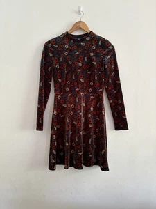 Top Shop Velvet Feel Floral Long Sleeved Mini Dress Size 8 - Picture 1 of 4