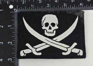 PIRATE FLAG PATCH JOLLY ROGER Skull Swords EMBROIDERED  black - Picture 1 of 2