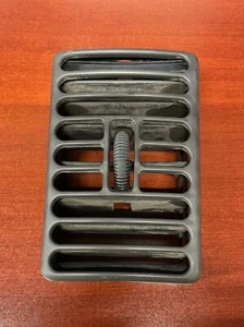1997-2001 Jeep Cherokee XJ 1997-2002 Wrangler TJ Outer Dash Air Vent - Picture 1 of 3