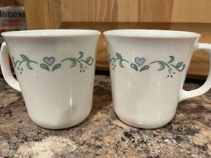 Corning USA set of 2 mugs white blue hearts Green Ivy #27 M'wave OK D handle - Picture 1 of 2