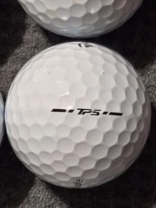 1 Dozen Quality Used Taylor Made TP5 Golf Balls + Free Tees - Picture 1 of 5