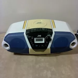 JVC RC-QN1WT tragbares System CD-Player/Kassettenrekorder/AM/FM-Radio funktioniert! - Bild 1 von 13
