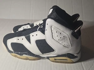 Nike Jungen Jordan 6 Retro 384665-101 weiß schwarz Schuhe Größe 5Y ohne Schnürsenkel - Bild 1 von 17