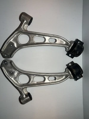 MAZDA RX7 OEM FRONT CONTROL ARM PAIR 1986-1988 - Image 1 of 4