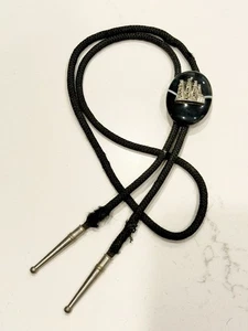 Vintage Bolo Tie Texas Oil Derrick Gasoline Industry Memorabilia s10 - Picture 1 of 7