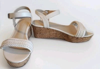 Sandalias de cuña media Nautica Birnbach 2 para mujer 8 correas ajustables beige zapatos Foto 1 de 4