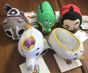 5 DISNEY Peluche TSUM TSUMS Cohete Ardilla, Tic Tock, Gaston, Mrs. Potts, Chip 12 - Imagen 1 de 2