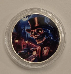 Crypt 1331 Hayleybug 1/10 oz - The Dapper Dead - Silber Kunstmedaille - Bild 1 von 2