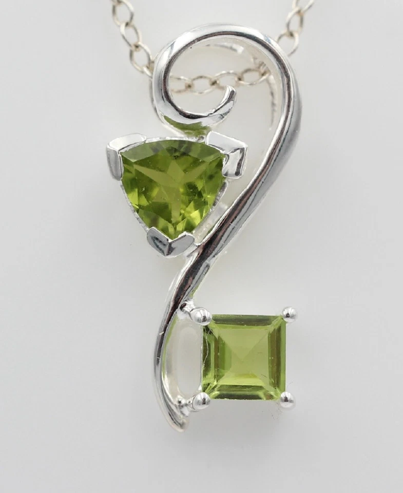 Nobile 1,3 Carati Peridoto Design Rimorchio 925 Collier Collana Argento Olivina - Immagine 1 di 4