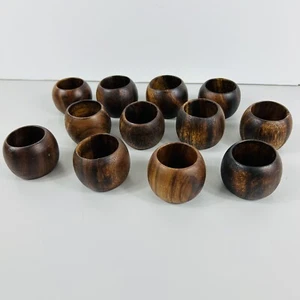 12 hölzerne Serviettenringe Halter dunkelbraun Naturholz 1,5" hoch x 2" Durchmesser - Bild 1 von 11