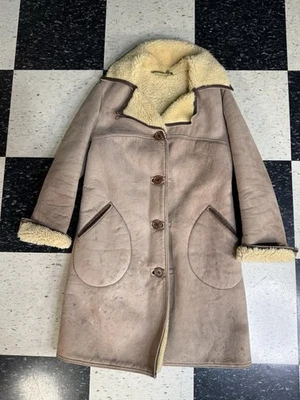 Real SHEARLING SHEEPSKIN LEATHER COAT Size Small Men`s Jacket Beige - Image 1 of 4