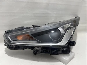 GENUINE TOYOTA AYGO 14-18 HEADLIGHT WITH DRL PASSENGER SIDE LEFT - Picture 1 of 21
