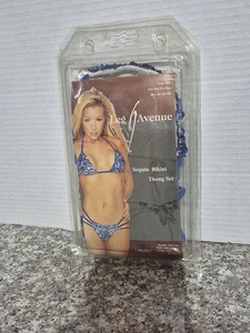 Conjunto de tanga de bikini Leg Avenue Style 8606 lentejuelas azules talla única para la mayoría - Imagen 1 de 2