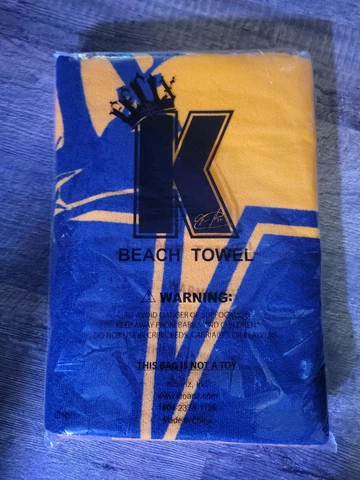 "K" Beach Towel SEATTLE MARINERS FELIX HERNANDEZ King's Court SGA 6/11/16 New Cover