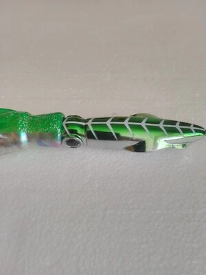 Squid Wings Slow Pitch Jig 200g - Image 1 of 3